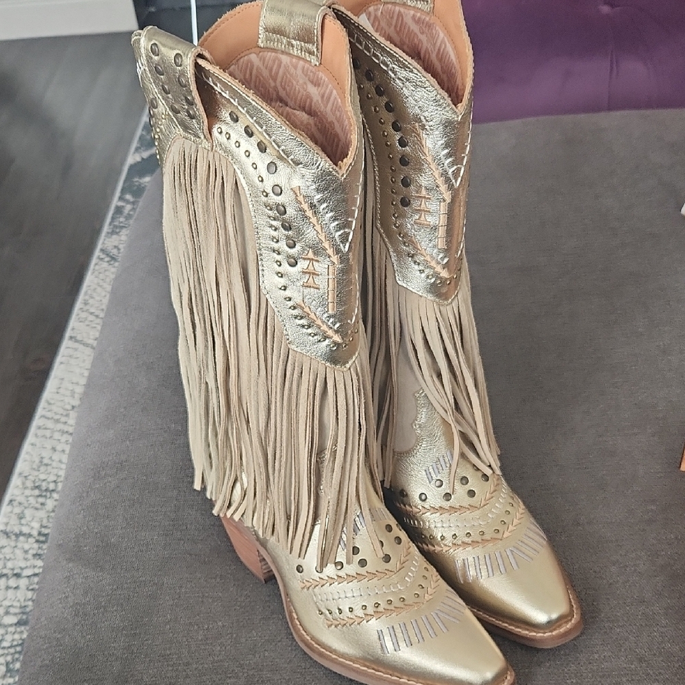 NEW Dingo Metallic Gold Fringe Heeled Cowboy Boots